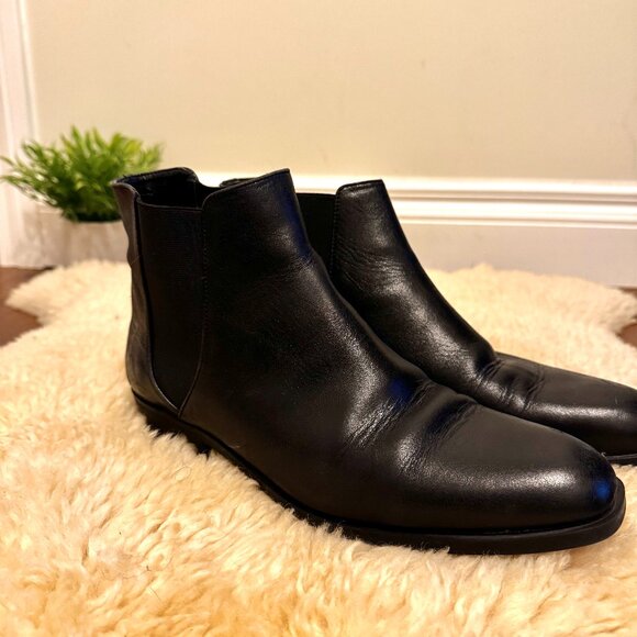 Zara Basic Collection Chelsea Boots - Picture 1 of 2